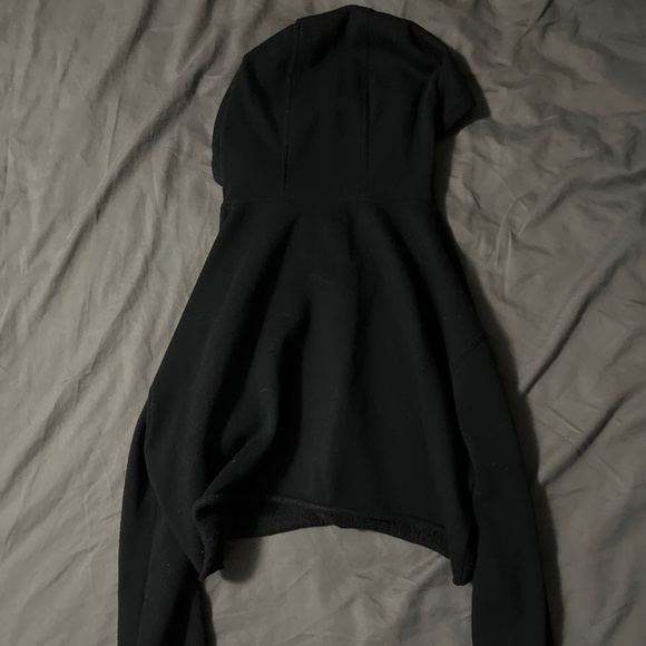 Bluenotes Cropped Black Hoodie - Picture 3 of 3